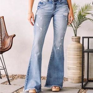 KanCan Signature High Rise Super Flare Jean